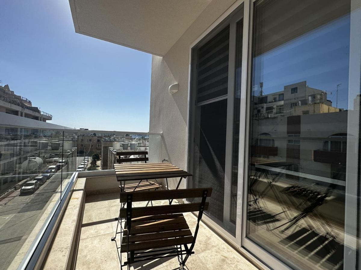 Qawra Holiday Apartment St. Paul's Bay Exterior photo